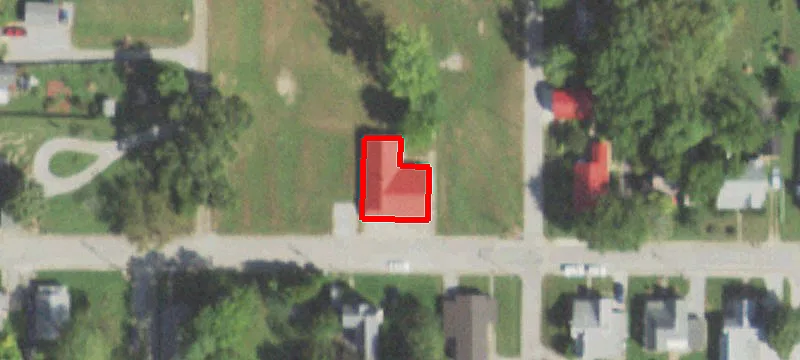 140 Poplar St