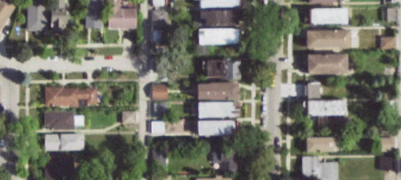 9122 Ewing Ave