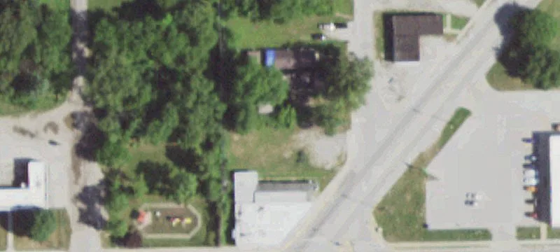13834 Trumbull Ave