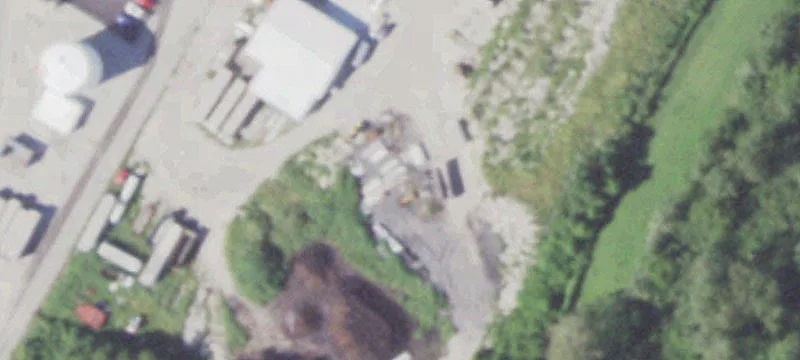 1 Mobile St