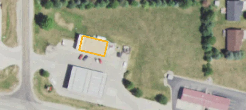 13023 Farmington Rd