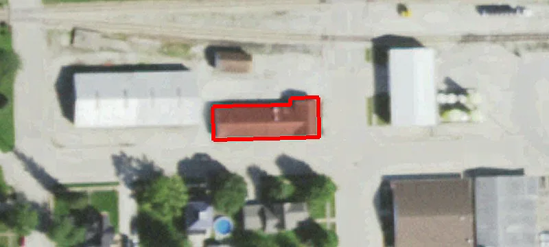 33 Oak St
