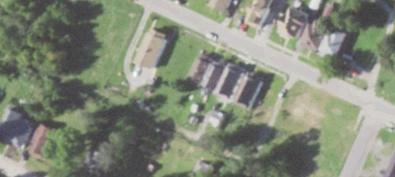 2928 Summit Ave