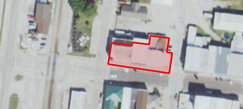110 Oak St