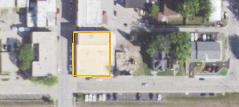 104 En Central Ave