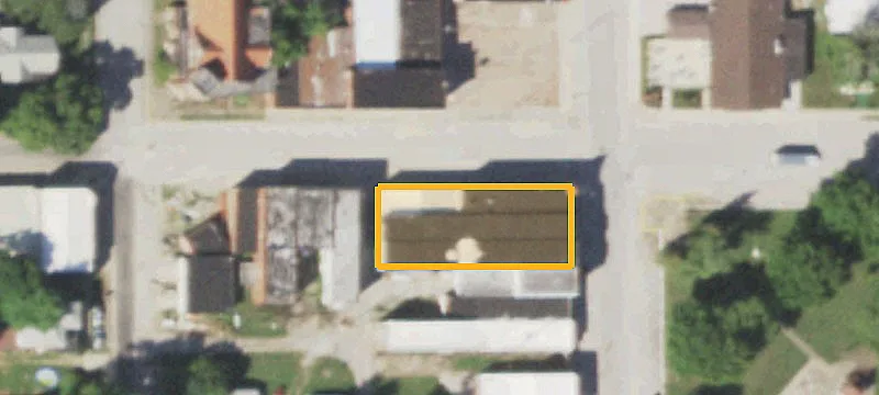 104 Yates St