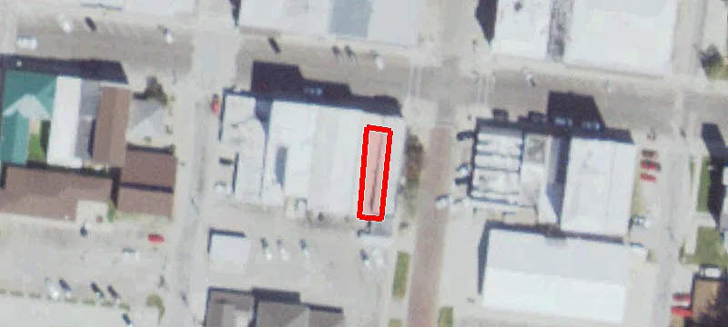 128 Main St