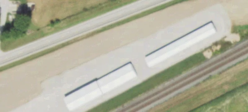 1221 Main St