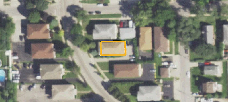 4605 Maple Ave