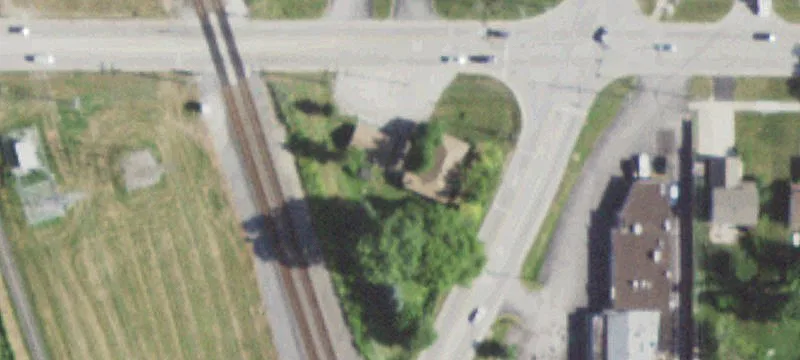2 Wolf Rd