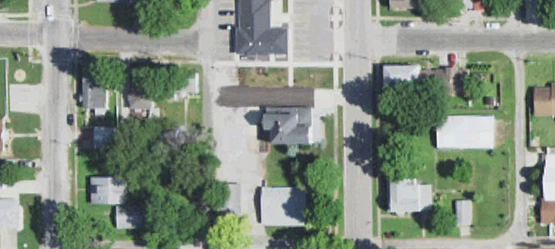 211 Douglas St