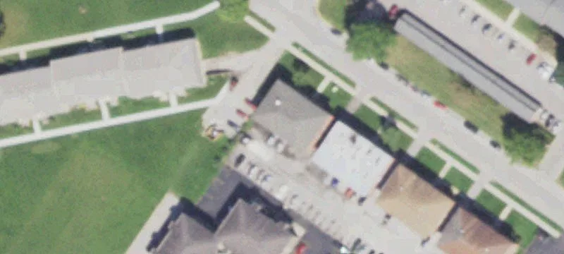 2140 Lilac Ln