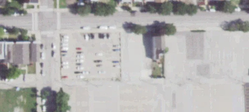 2043 Warren Blvd