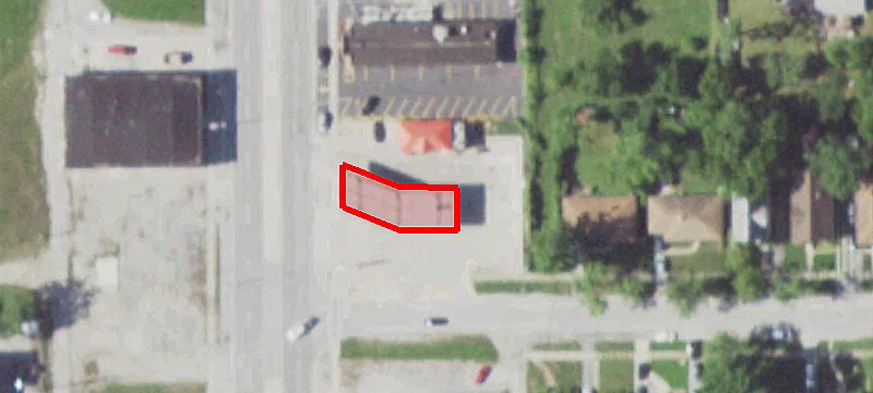 711 Halsted St