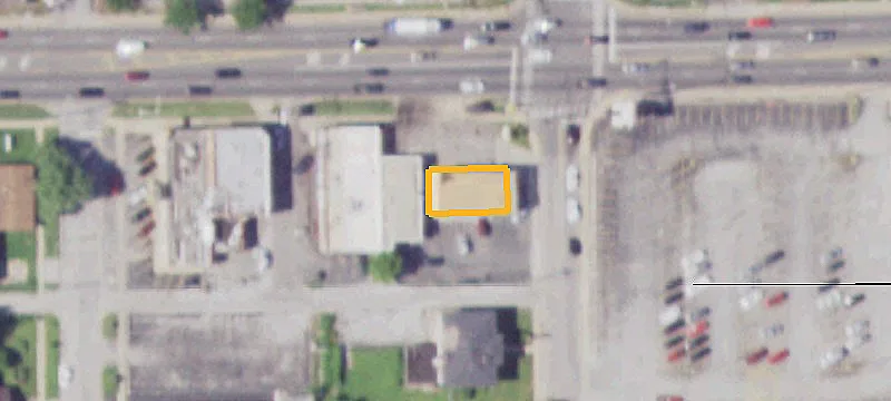 15000 Woodlawn Ave