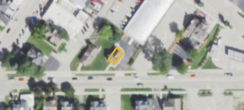 64 Crystal Lk Ave