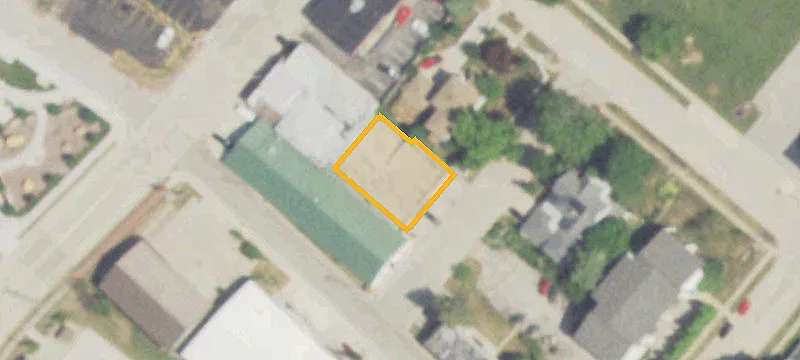 215 2nd Ave