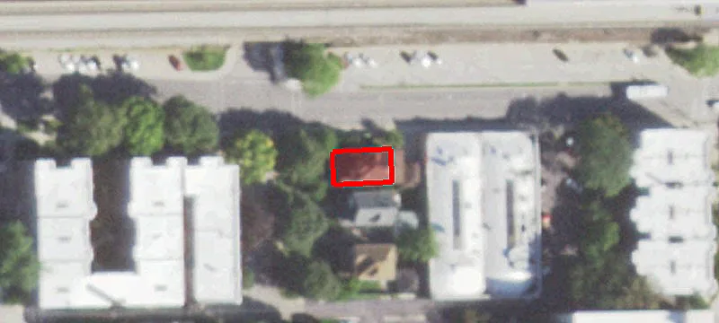 102 Humphrey Ave