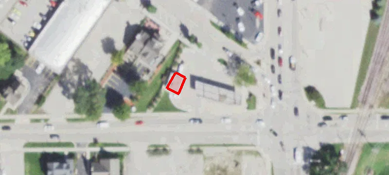 90 Brink St