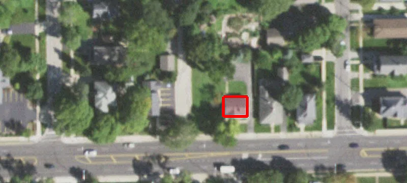 211 Roosevelt Rd