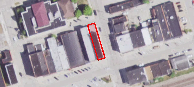 2 Main St