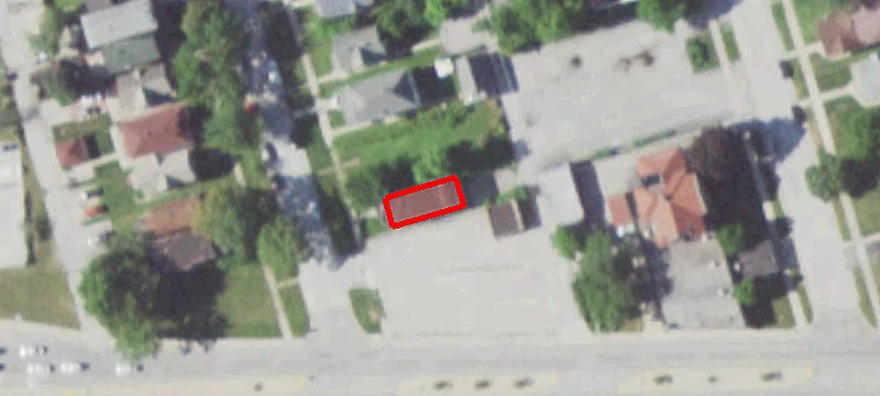 1343 Vincennes Ave