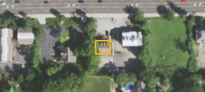 528 Roosevelt Rd