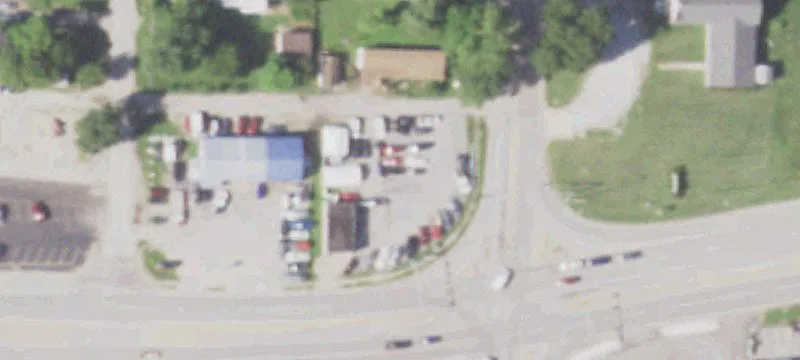 8615 Collinsville Rd