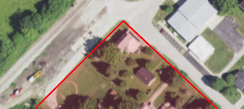 27 Harris Ave
