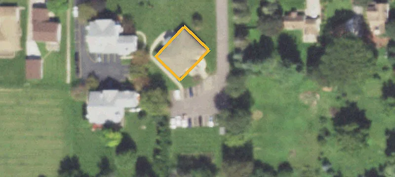 200 Maple St