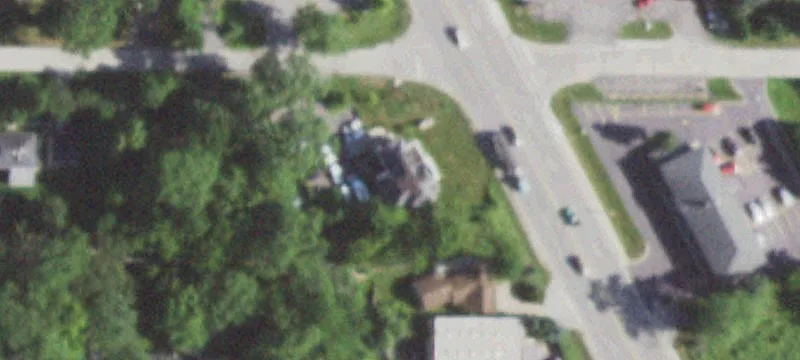124 Waukegan Rd