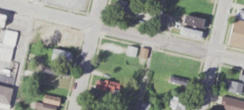922 Iowa St