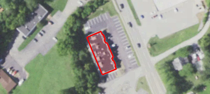 1005 Main St