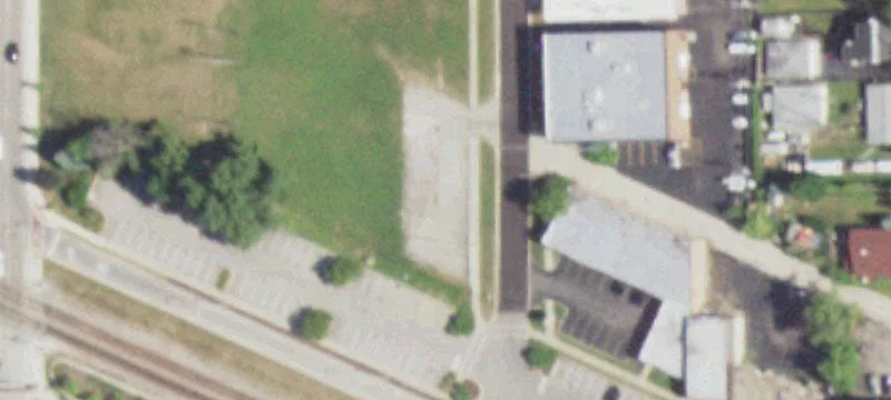 120 Commercial St