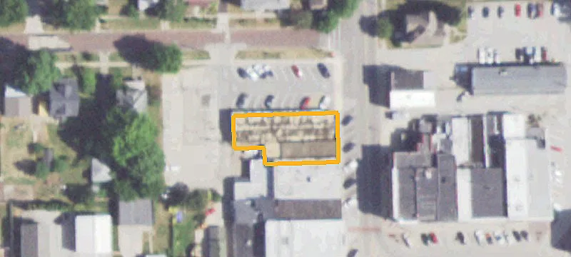 122 Main St