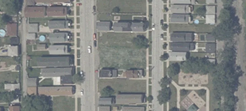 2440 Schrage Ave