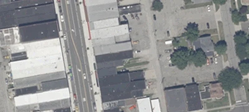 121 Main St