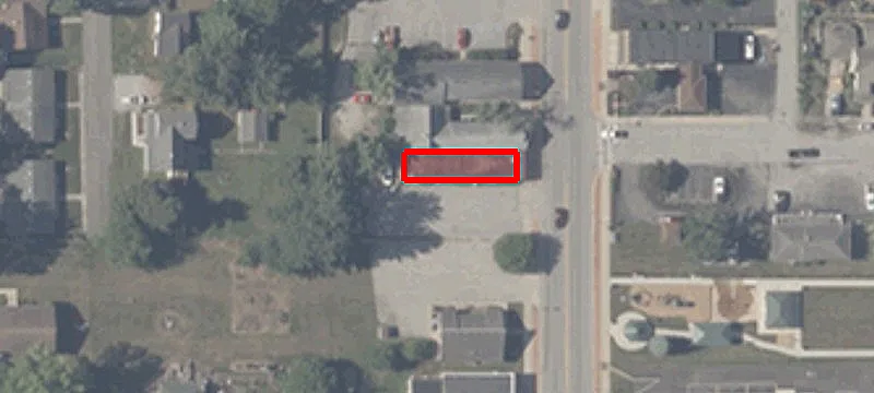 302 Main St
