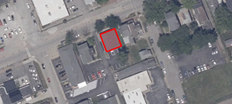 418 Main St