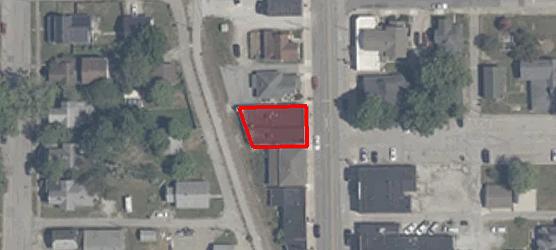 911 Main St