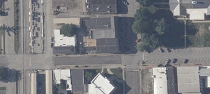 98 Main St