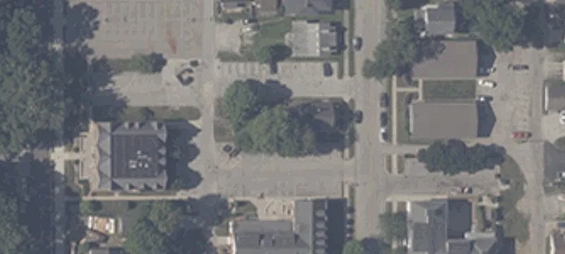 411 Walnut St