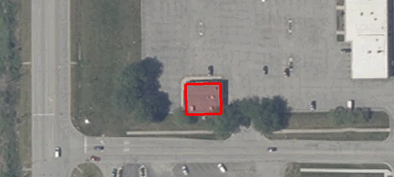 1900 Main St