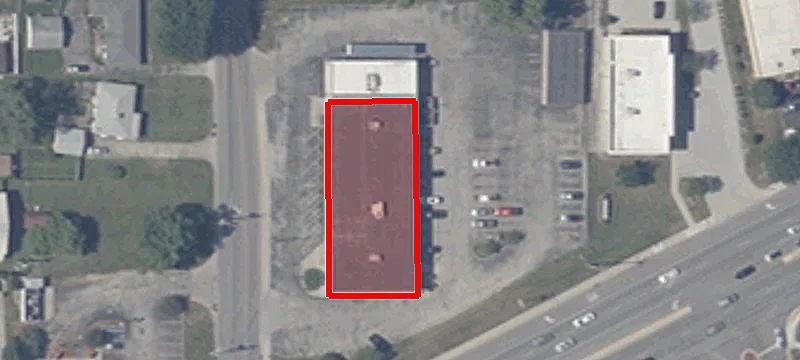 2600 Main St