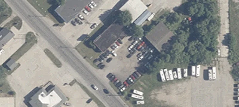 1310 Lincolnway E