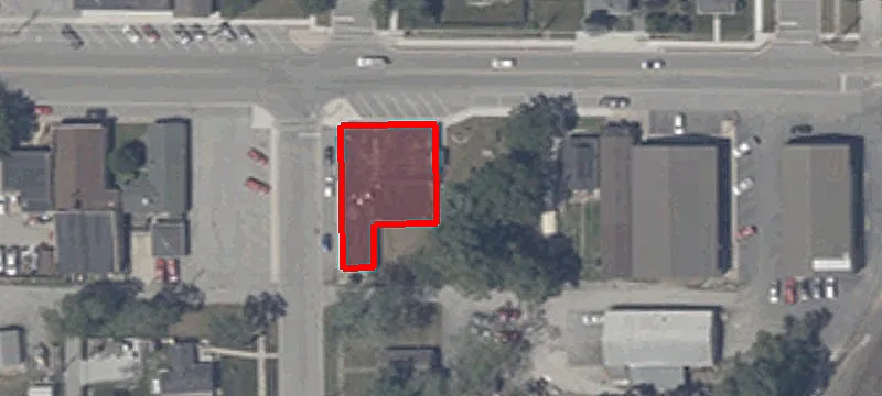 301 Main St