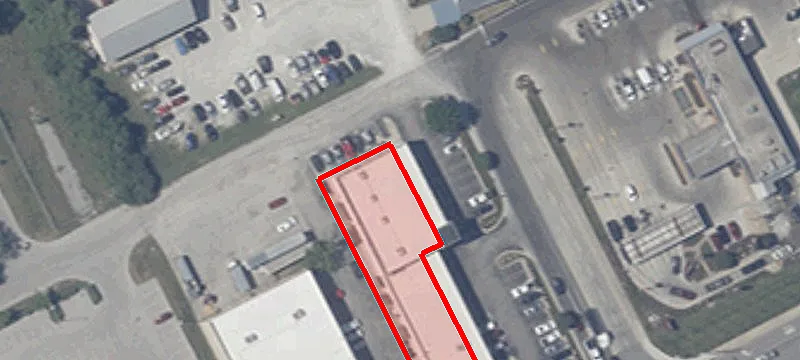 2668 Main St