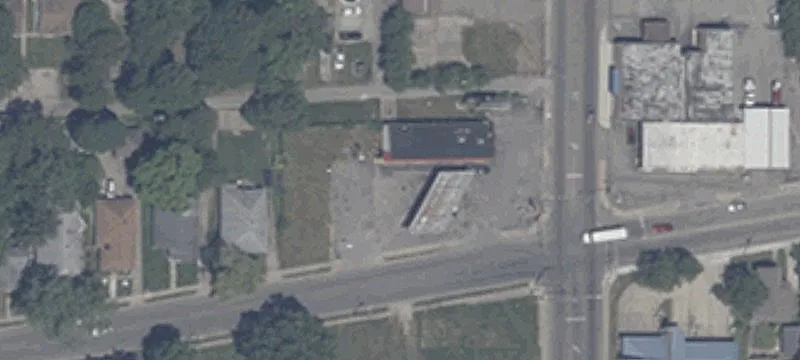 1002 Nichol Ave