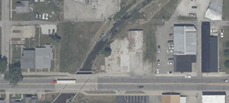 1324 Main St