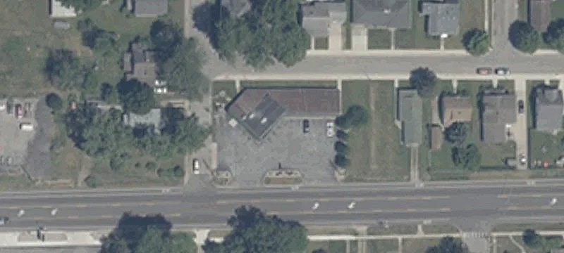 409 Lincoln E Hwy